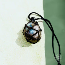 Load image into Gallery viewer, Dragon’s Heart Transformation Pendant
