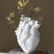 Carregar imagem no visualizador da galeria, Anatomical Heart Vase