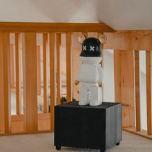 Carregar imagem no visualizador da galeria, Funky Bear Figurine