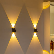 Load image into Gallery viewer, Enelise Outdoor Wall Lamp