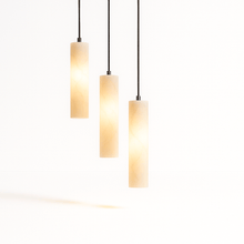 Load image into Gallery viewer, Entokei Alabaster Chandelier Light