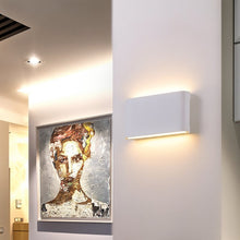 Carregar imagem no visualizador da galeria, Femi Wall Lamp