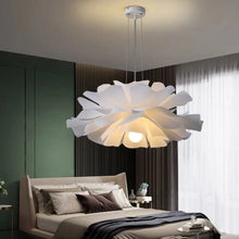 Cargar imagen en el visor de la galería, Fleur Chandelier