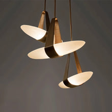 Carregar imagem no visualizador da galeria, Fune Pendant Light