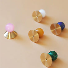 Load image into Gallery viewer, Gaura Knob