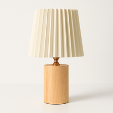 Carregar imagem no visualizador da galeria, Giada Table Lamp