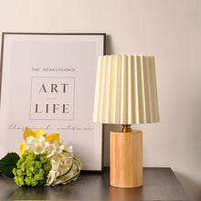 Carregar imagem no visualizador da galeria, Giada Table Lamp