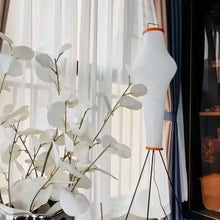 Carregar imagem no visualizador da galeria, Guro Floor Lamp