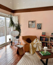 Carregar imagem no visualizador da galeria, Guro Floor Lamp