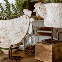 Carregar imagem no visualizador da galeria, Indoor/Outdoor Distressed Hen Planter, Choose Your Style