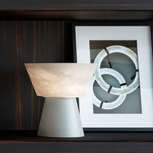 Load image into Gallery viewer, Henqet Alabaster Table Lamp