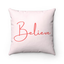 Carregar imagem no visualizador da galeria, Pink Christmas Cushion Covers