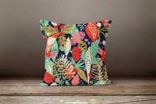 Carregar imagem no visualizador da galeria, Ornaments Cushion Cover