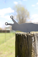 Load image into Gallery viewer, Slug Statue