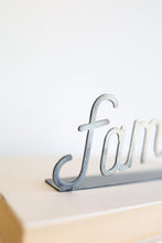 Cargar imagen en el visor de la galería, Family Word Sign