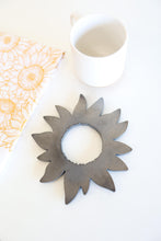 Load image into Gallery viewer, Sunflower Trivet Hot Plate Pot Holder