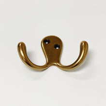 Load image into Gallery viewer, Antique Brass "Capri" Medium Modern Wall Hat and Coat Hook