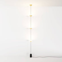 Carregar imagem no visualizador da galeria, Keilana Floor To Ceiling Lamp