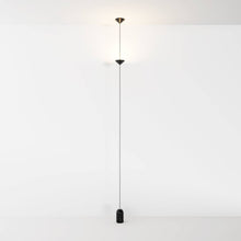 Carregar imagem no visualizador da galeria, Keilana Floor To Ceiling Lamp