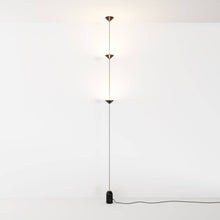 Carregar imagem no visualizador da galeria, Keilana Floor To Ceiling Lamp