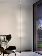 Carregar imagem no visualizador da galeria, Keilana Floor To Ceiling Lamp