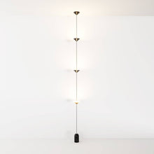 Carregar imagem no visualizador da galeria, Keilana Floor To Ceiling Lamp