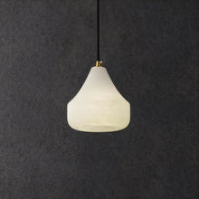 Carregar imagem no visualizador da galeria, Kova Alabaster Pendant Light