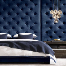 Carregar imagem no visualizador da galeria, Kurst Round Cluster Chandelier