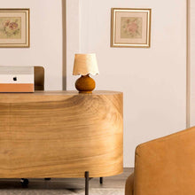 Carregar imagem no visualizador da galeria, Theisseil Brown Table Lamp