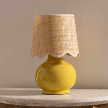 Carregar imagem no visualizador da galeria, Theisseil Yellow Table Lamp