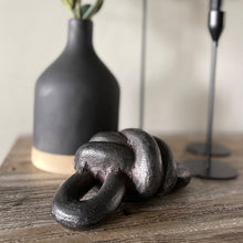 Load image into Gallery viewer, Chunky Metal Knot Decor, Set of 2