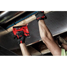 Carregar imagem no visualizador da galeria, Milwaukee 2447-20 M12™ 3/8" Crown Stapler