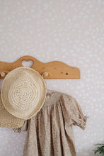 Carregar imagem no visualizador da galeria, Elsie Wallpaper by Melissa Johnson Design