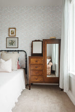 Carregar imagem no visualizador da galeria, Primrose Wallpaper by Melissa Johnson Design