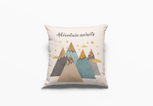 Carregar imagem no visualizador da galeria, Cutesy Creatures Cushion Covers