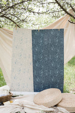 Carregar imagem no visualizador da galeria, Austen Wallpaper by Of Lilies and Fields