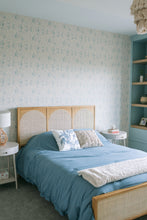 Carregar imagem no visualizador da galeria, Austen Wallpaper by Of Lilies and Fields