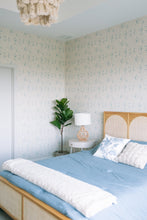 Carregar imagem no visualizador da galeria, Austen Wallpaper by Of Lilies and Fields