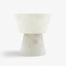 Load image into Gallery viewer, Henqet Alabaster Table Lamp