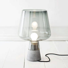 Load image into Gallery viewer, Petrus Table Lamp