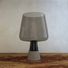 Load image into Gallery viewer, Petrus Table Lamp
