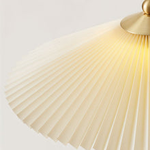 Carregar imagem no visualizador da galeria, Plisse Table Lamp