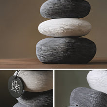 Carregar imagem no visualizador da galeria, Rocky Table Lamp