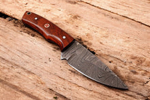 Carregar imagem no visualizador da galeria, Custom Handmade Damascus Skinning Knife with Wood Handle