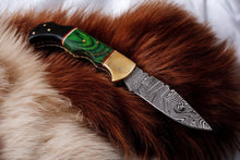 Carregar imagem no visualizador da galeria, Custom Handmade Damascus Pocket Knife with Green Wood Handle