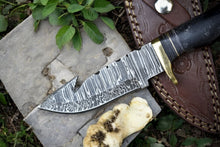 Load image into Gallery viewer, Custom Handmade Damascus Hunting Knife – 8" with Sheath