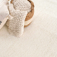 Carregar imagem no visualizador da galeria, Heavenly Solid Cream Plush Rug
