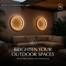 Carregar imagem no visualizador da galeria, Selene Outdoor Wall Lamp