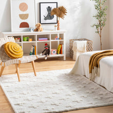 Load image into Gallery viewer, Satu Cream Area Rug