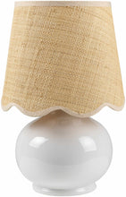Carregar imagem no visualizador da galeria, Theisseil Beige Table Lamp